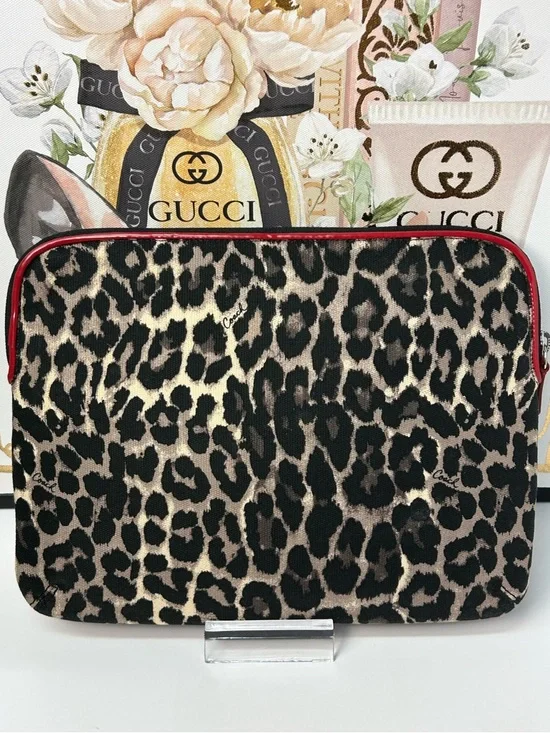 COACH Ocelot Tablet/Ipad Sleeve 😍❤️🐆 - Picture 9 of 13